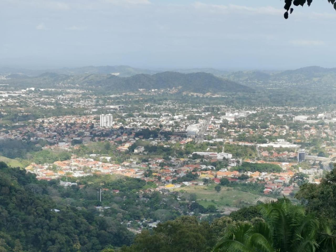 Hostal Juan Lindo San Pedro Sula Exteriör bild